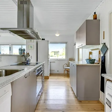 3 Bedroom Beautiful In Tranekaer Holiday home *