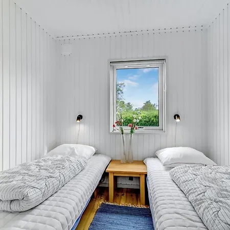 Holiday home 3 Bedroom Beautiful In Tranekaer Lokkeby