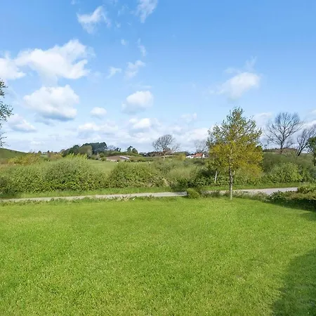 Holiday home 3 Bedroom Beautiful In Tranekaer Lokkeby